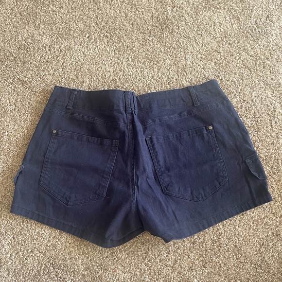 Do Sono shorts! - Picture 2 of 2